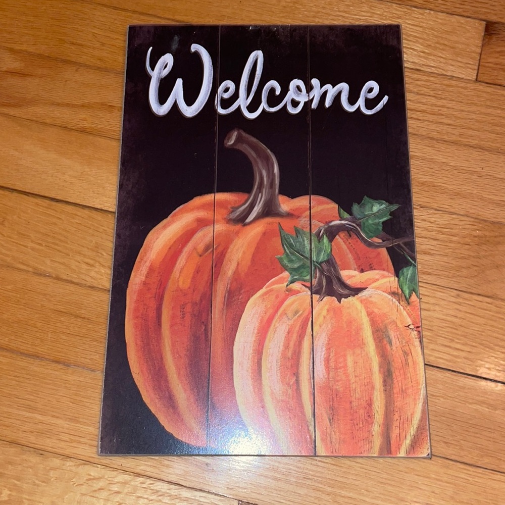 Welcome Fall Decor
